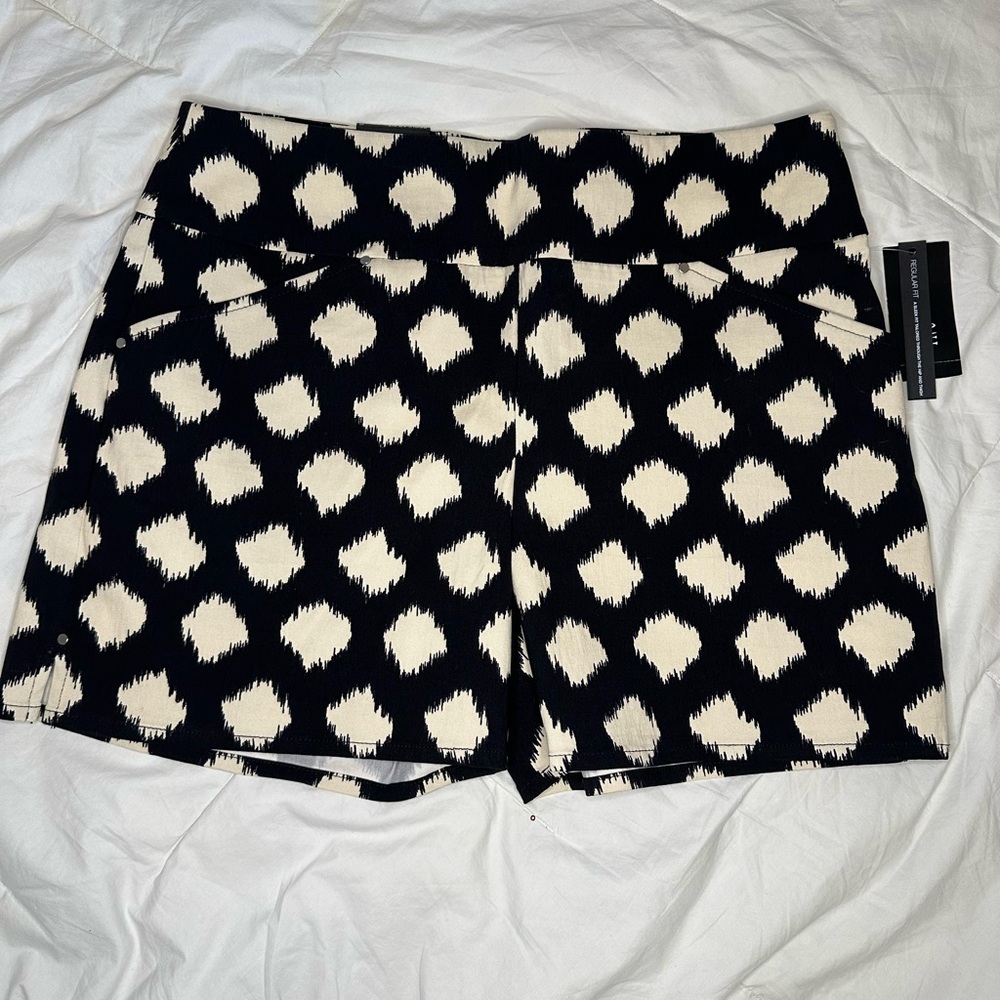 INC dress Shorts NWT